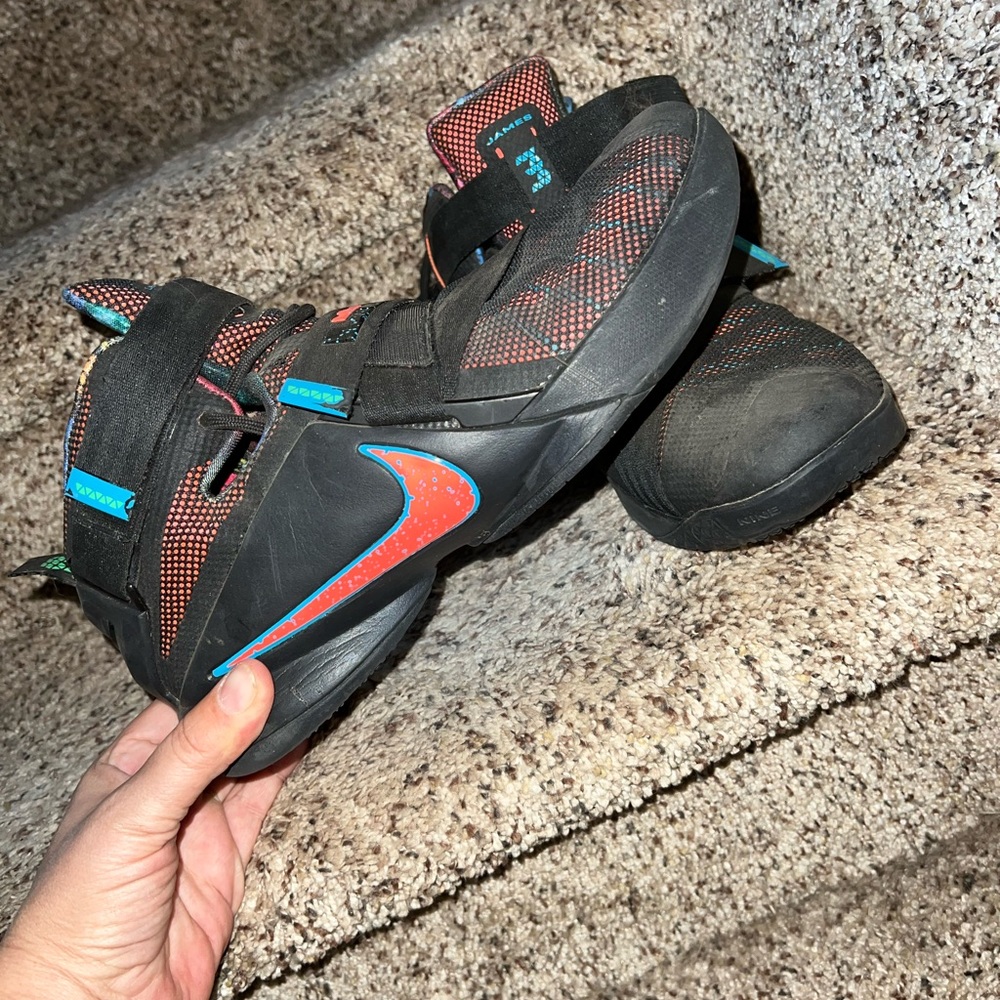 Lebron Nike Basketball Shoes woman’s 9